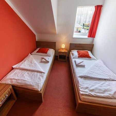 Wellness Hotel Hukvaldy Polopenze A Wellness V Cene Pribor Exterior foto